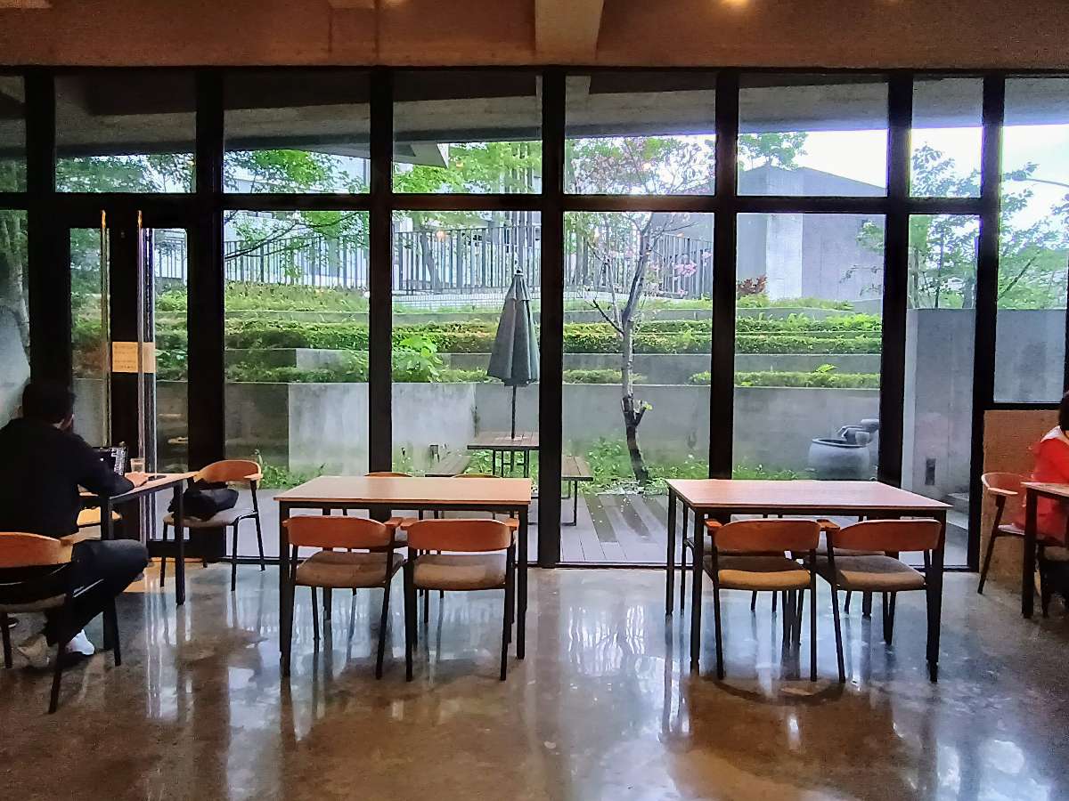 【樹林咖啡廳】享空間，結合藝術、展覽和咖啡的獨特空間